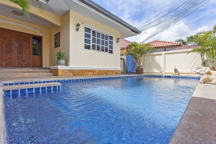 Baan Chokdee - Villa 5 chambres avec piscine près de Jomtien Beach, Pattaya