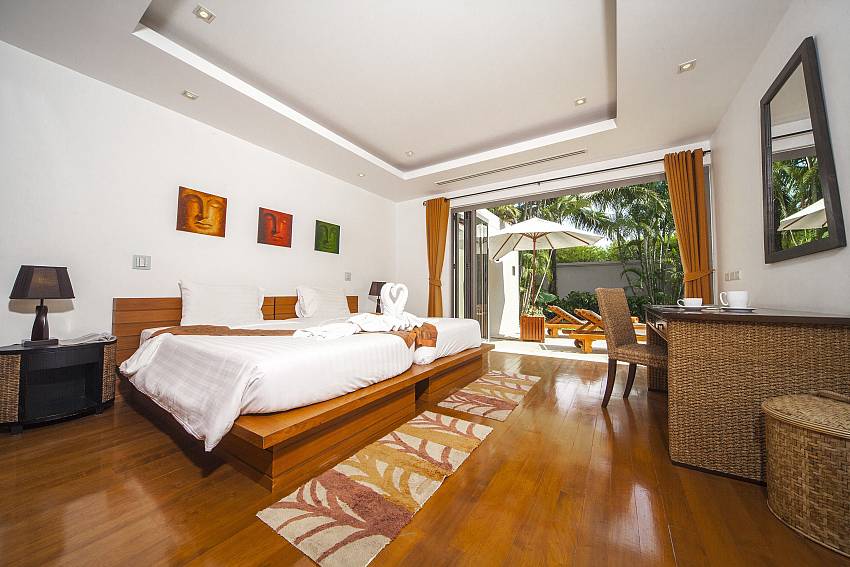 Double bedroom with vanity see views Of Diamond Villa No.209 (First)