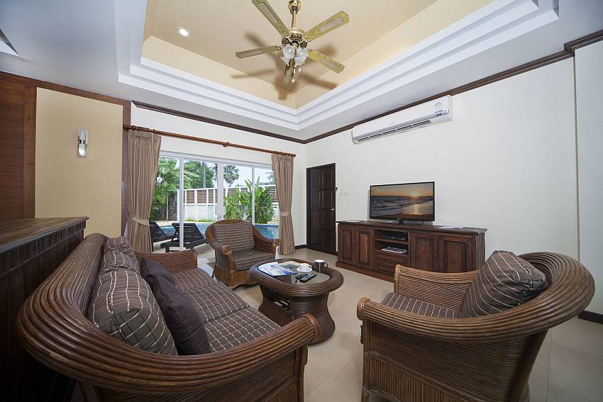Living room see views with TV Of Villa Wanlay 1