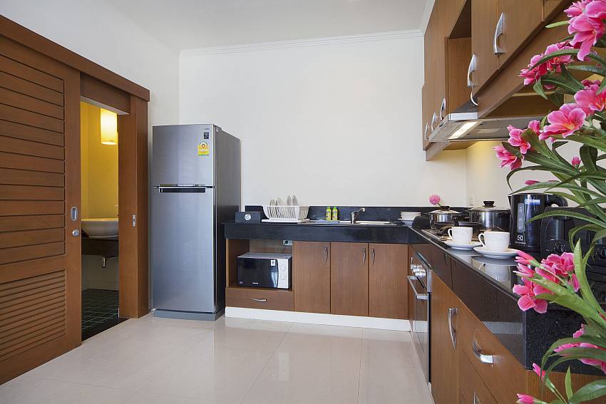 Kitchen room with refrigerator Of Karon Hill Villa 20
