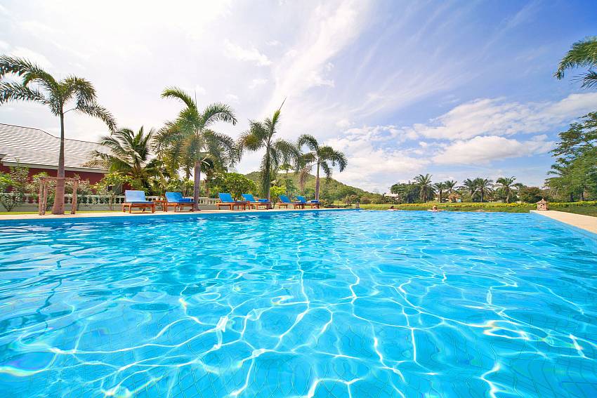 Swimming pool Of Hua Hin Manor Palm Hills