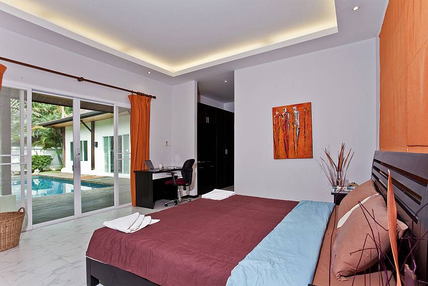 Bedroom near the pool Of Villa Cesadelsol (First)