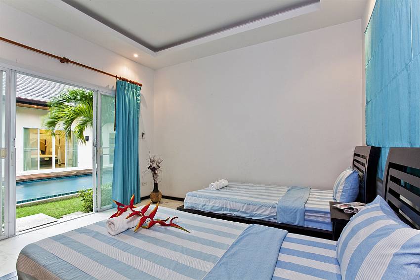 Double bedroom near the pool Of Villa Cesadelsol (Third)