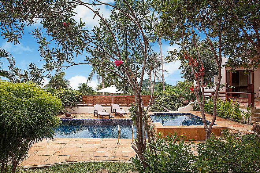 Tropical garden surrounding the private pool at Summitra Pavilion Villa No. 10 Samui