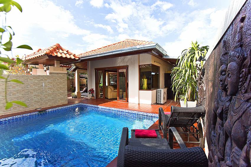 Modern 3 Bedroom Family Pool Villa Huay Yai Pattaya - 