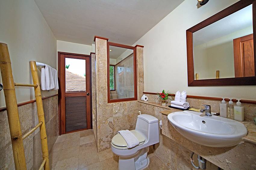 Luxurious and modern bathrooms at Summitra Pavilion Villa No. 7 in Samui