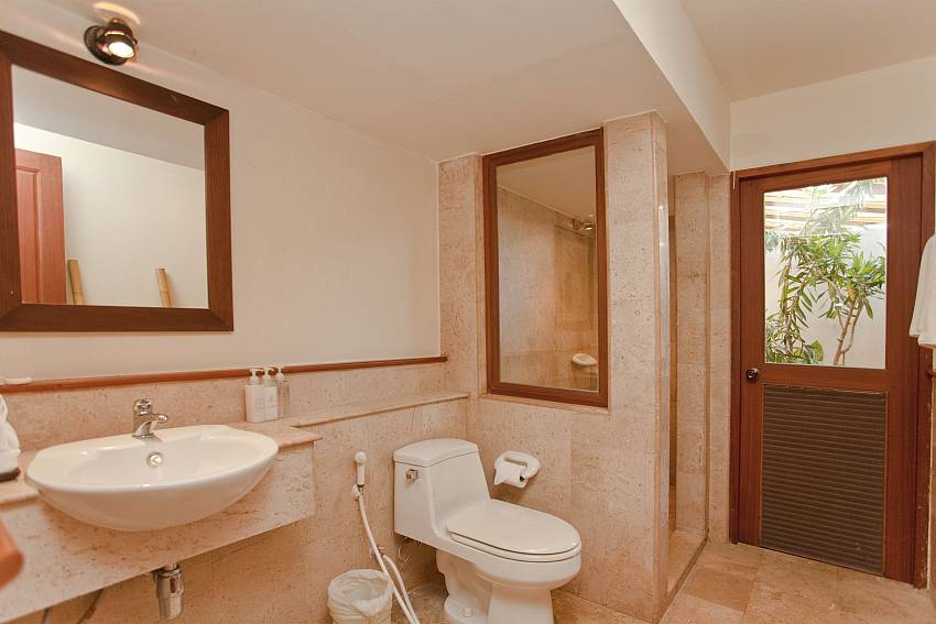 Basin wash with toilet Of Summitra Pavilion Villa No. 5