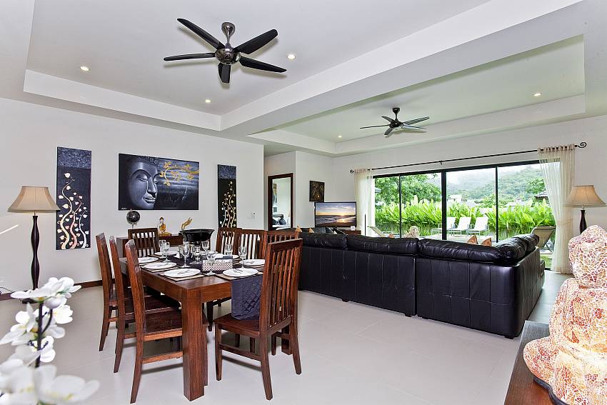 Dinning table near the living room Of Sri Nin Pool Villa