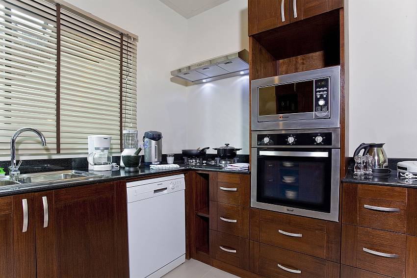 Kitchen room Of Sri Nin Pool Villa