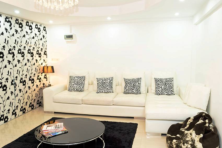Cozy living room at Pratumnak Point Villa in Pattaya 