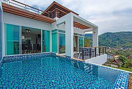 Feudale 4 Schlafzimmer Pool Villa mit Meerblick nahe vom Kata Beach Phuket