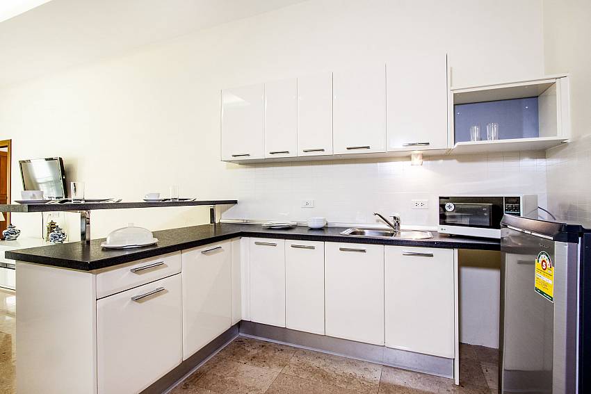 Kitchen room of Pratumnak Hill Apartment 2