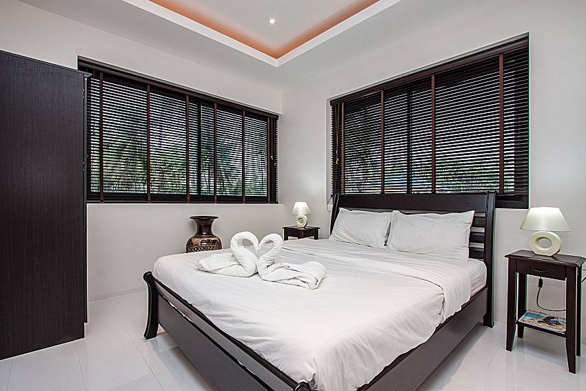 Bedroom with  wardrobe of Banthai Villa 13 (Third)