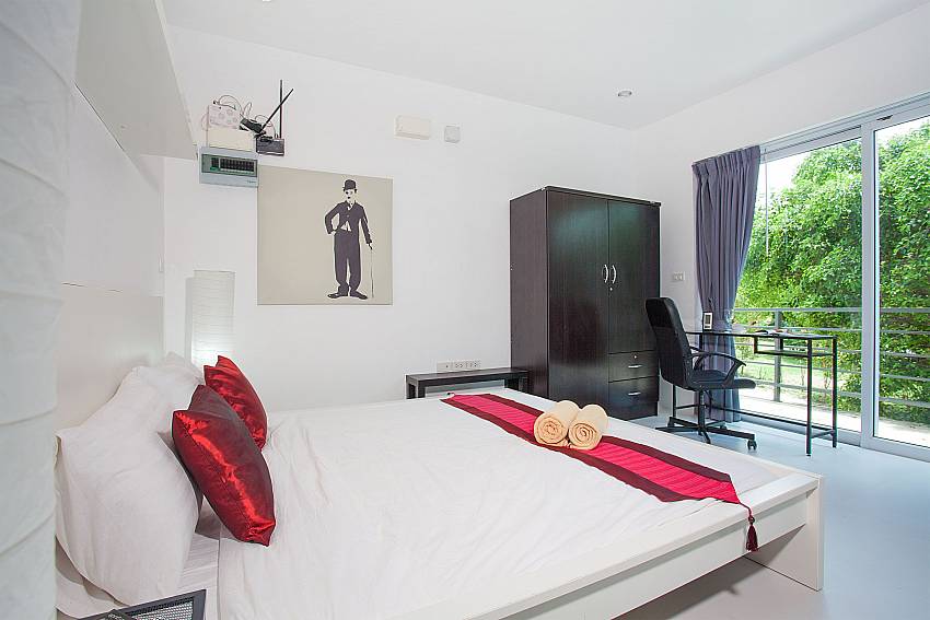 Modern bedroom with king-size bed Chaweng Design Villa No.7 Koh Samui Thailand