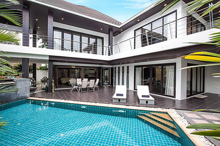 Large home with swimming pool of Kasira Villa 3