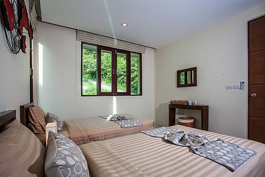 Double bedroom with shelves of Baan Phu Kaew C6 (First)